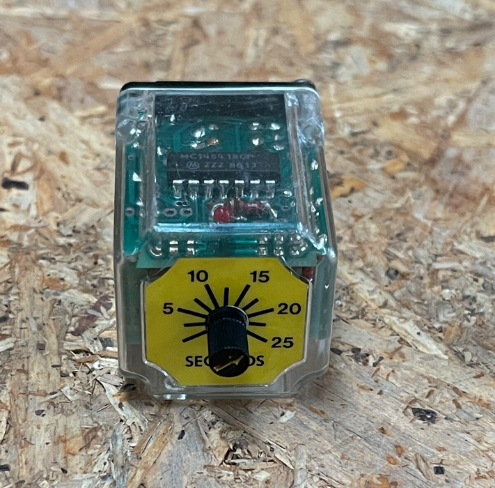 Modex Automation – TR40 – Interval Timer Relay, 8-Pin Plug-In, AC/DC Variants