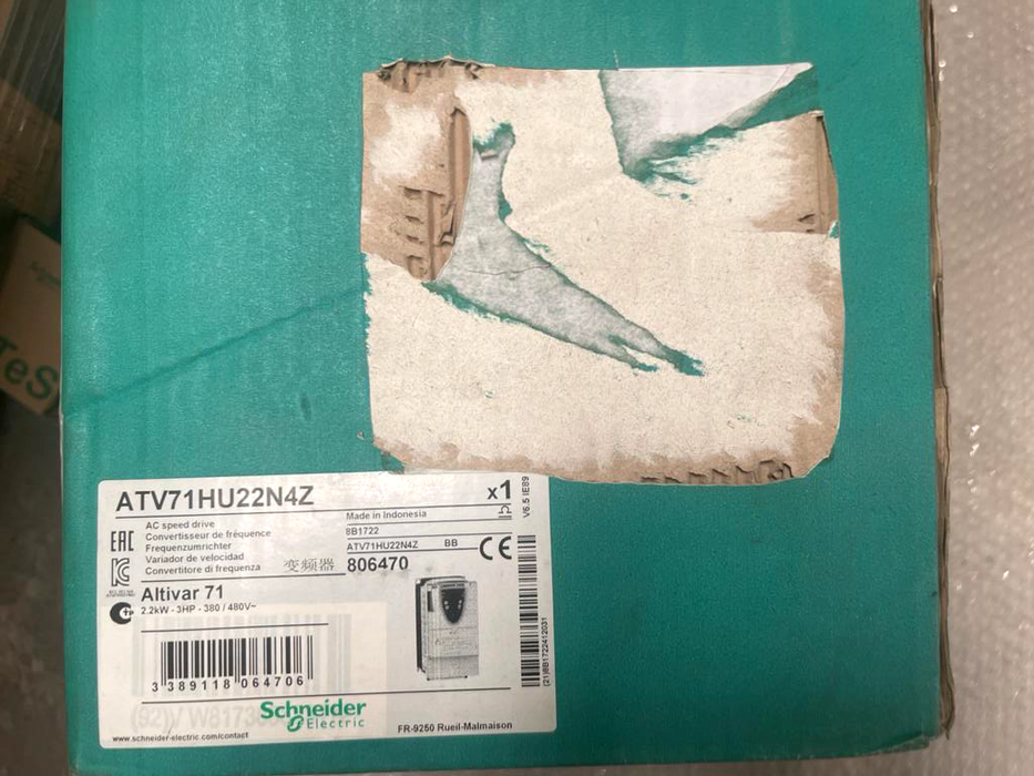 Schneider Electric Altivar 71 ATV71HU22N4Z 2.2kW - 3HP - 380/480V AC Speed Drive