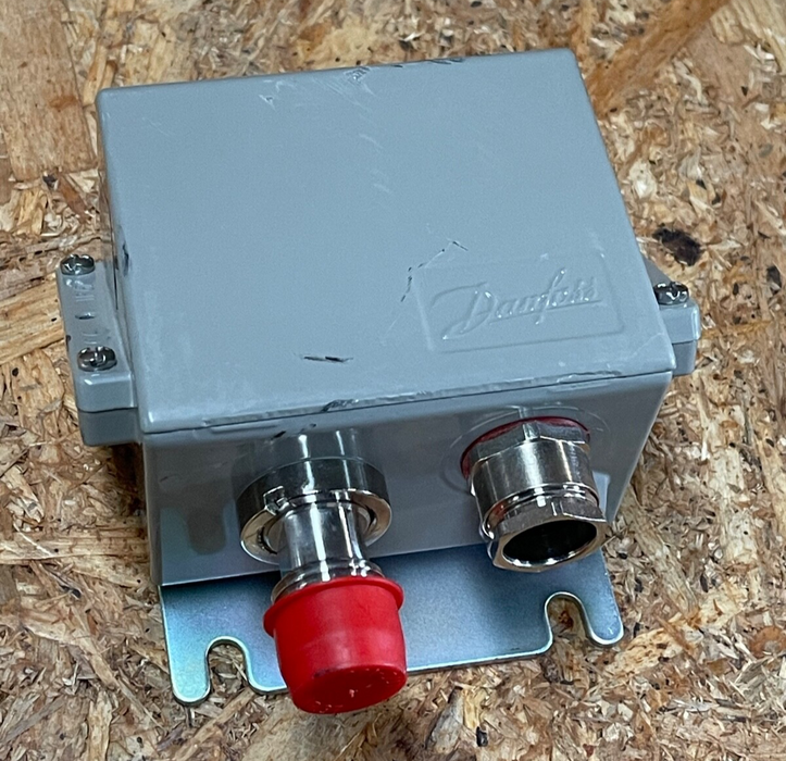Danfoss – EMP 2 (084G2112) – Gauge Pressure Transmitter, 0–25 bar 4–20 mA Output