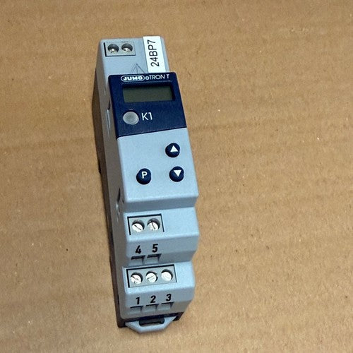 JUMO – 701050/811-31 – eTRON T Digital Electronic Thermostat / Controller