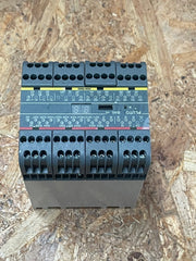 ABB – 2TLA020070R1700 – Pluto B46 v2 Safety Programmable Controller, 24 V DC