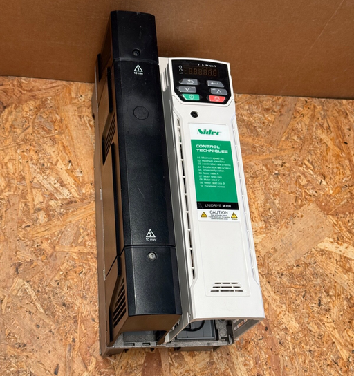 Nidec – M300‑054 00270 A – Unidrive M300 15 kW AC Drive, 3× 400 V, SIL3 STO