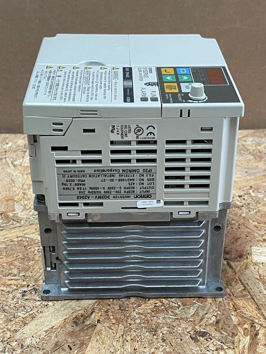 Omron – 3G3MV‑A2040 – SysDrive 3G3MV Compact Inverter, 4.0 kW, 200–230 V, 24 A