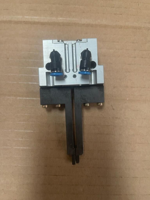 FESTO HGPT-20-A-B-G2 560200 C6 P max 8bar Parallelgreifer