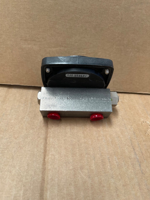 Mid‑West Instrument – 120SA‑10‑00 – Differential Pressure Gauge / Switch 6000 ps