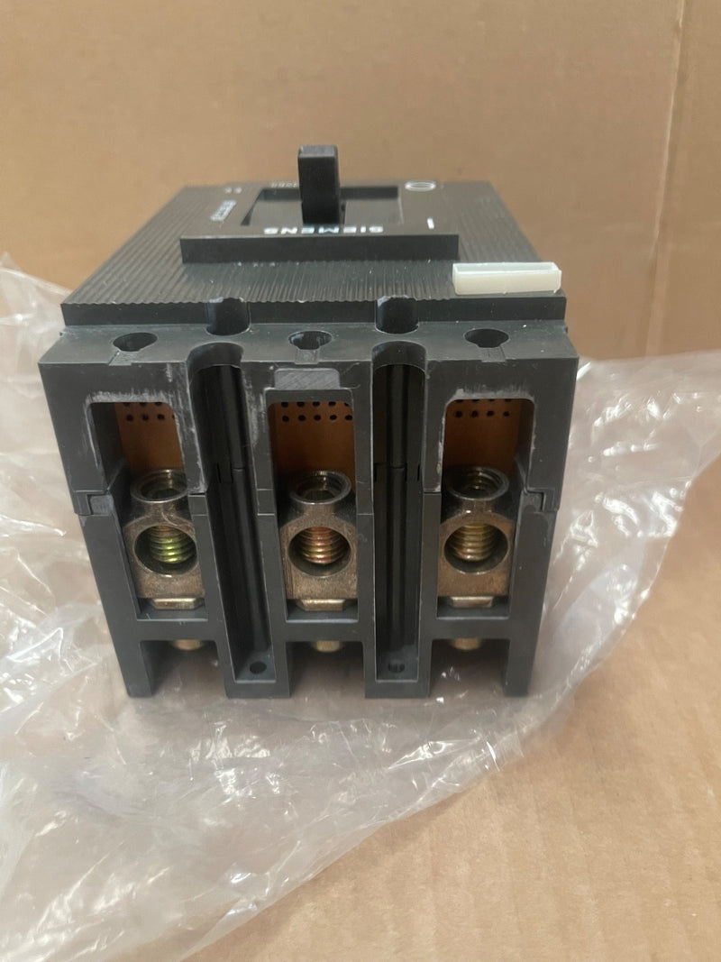 Siemens – 3VE5301-0CU00 – 3-Pole Molded Case CB, 100-125 A, with 1 NO + 1 NC