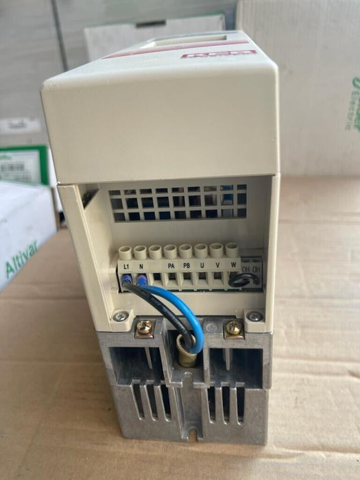 KEB Combivert, 09F4C3D-1220, F4 Series, 1.5kW 2/4HP