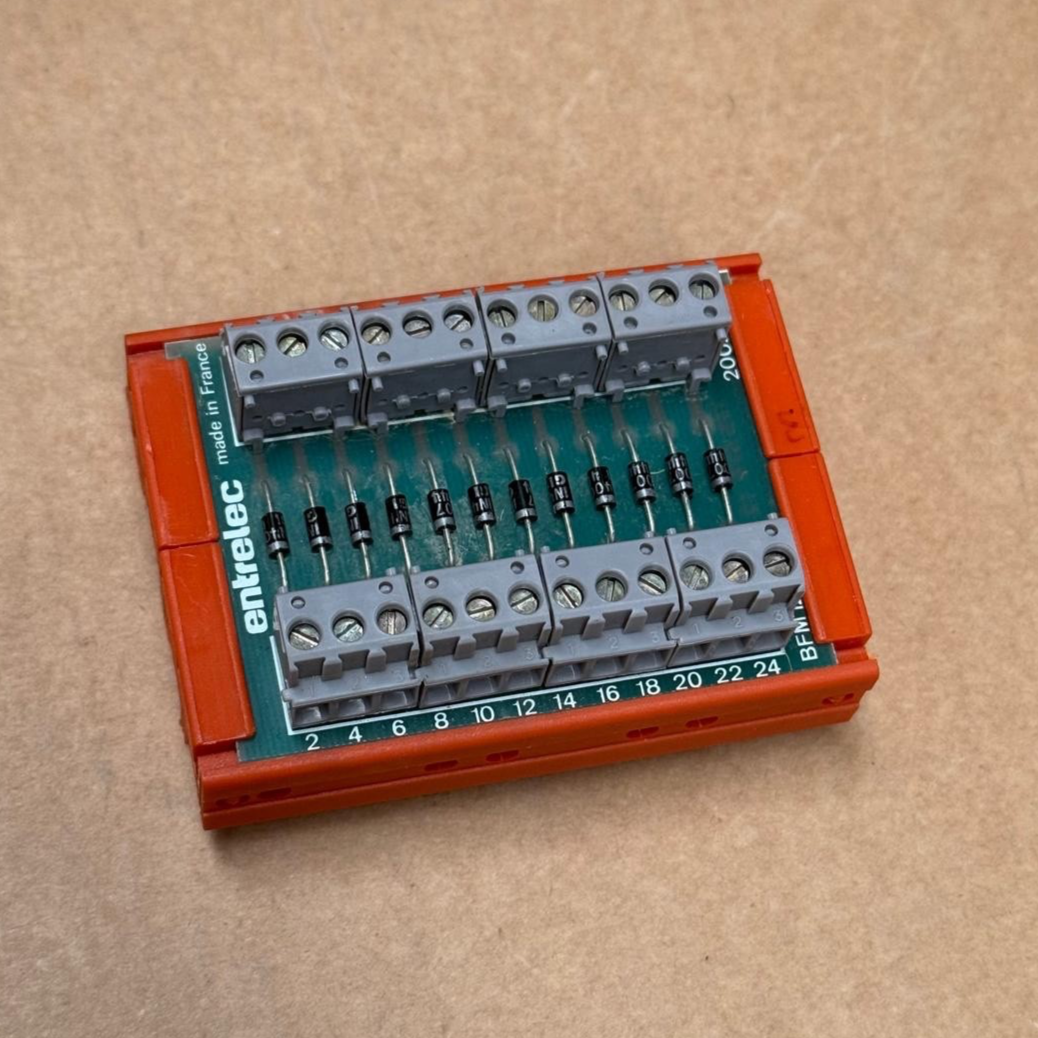 Entrelec – BFM12D 20023.15 – DIN-Rail Diode Module, 250 V AC/DC, 1 A ...