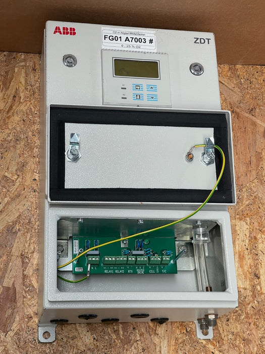 ABB – ZDT/12104GERMAN (3K220000043902) – Zirconia Oxygen Analyzer System 0–25%