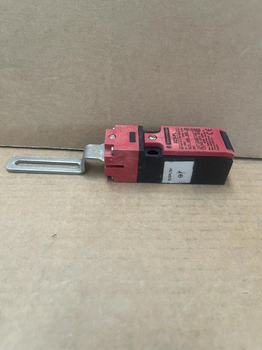 Telemecanique - XCSPL781 - Safety Switch