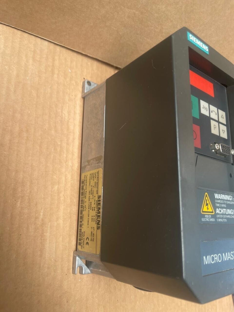 Siemens - 6SE3112-8CA40 - MICROMASTER Drive, 0.55 kW, 230V