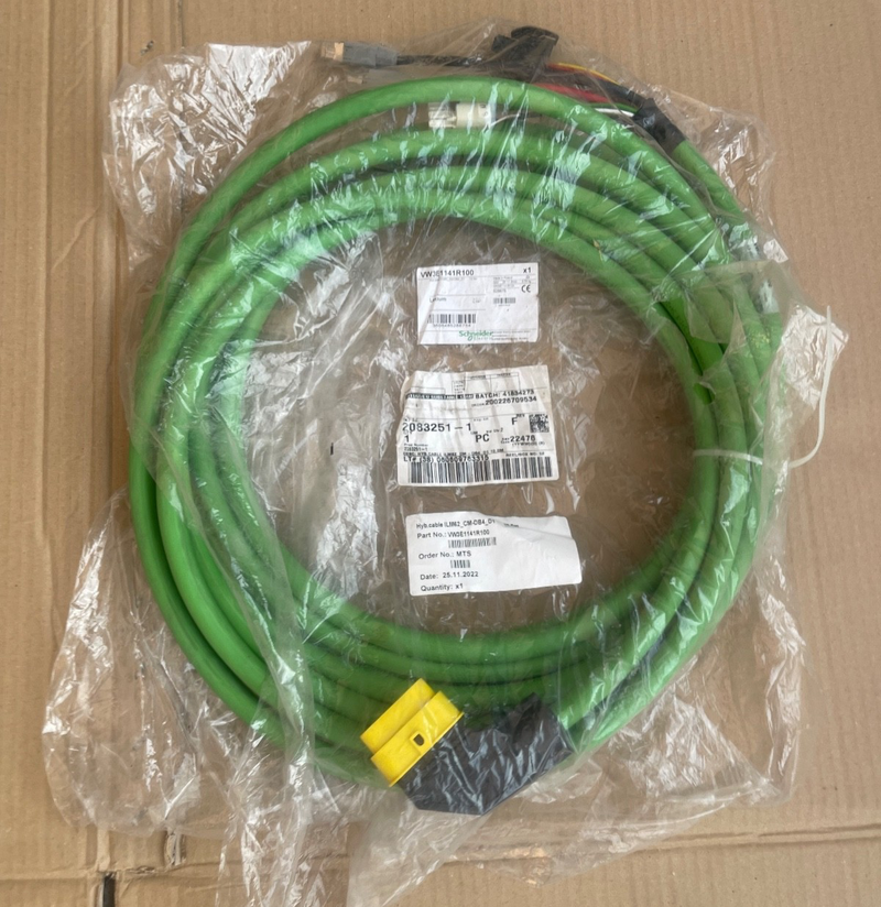 Schneider Electric – VW3E1141R100 – Hybrid Cable for Lexium 62 (10 m)