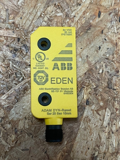 ABB (Jokab Safety) – 2TLA020051R5300 – ADAM DYN‑Reset M12‑5 Non‑Contact Safety