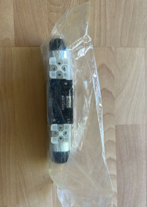 NEW Parker, D1VW020DNGW91, S1-205000 Directional Solenoid Control Valve