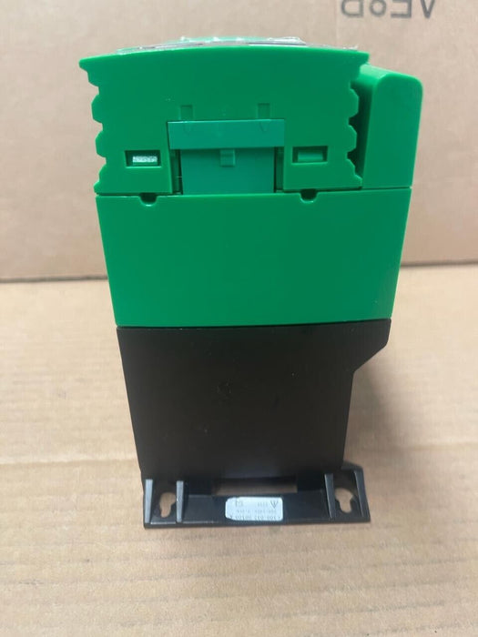 Control Techniques Commander - C300-032 00100 A 2.2kW VFD Motor Speed Drive
