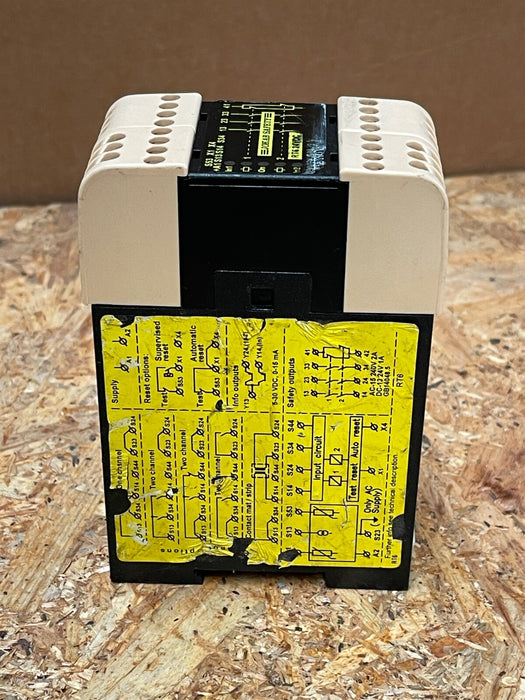 ABB - 2TLJ010026R0000 - RT6 24V DC Safety Relay, 3NO/1NC, 45 mm