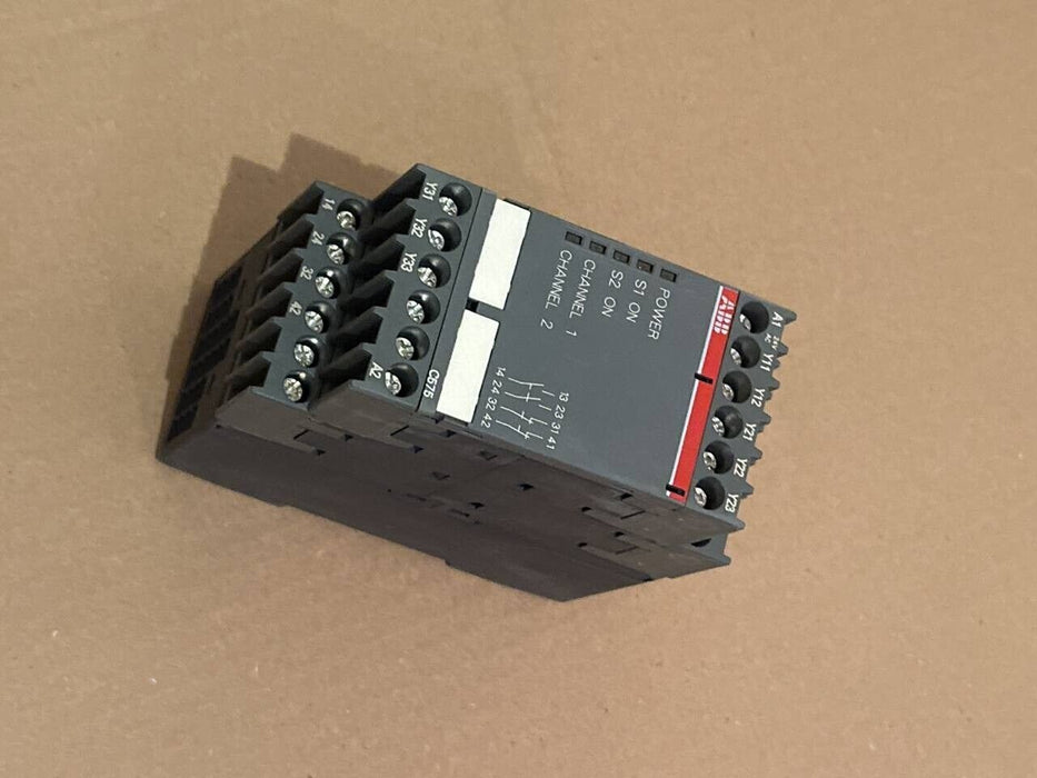 ABB Zweihandbediengerät 1SAR504022R0002 2S 20E 24V AC 