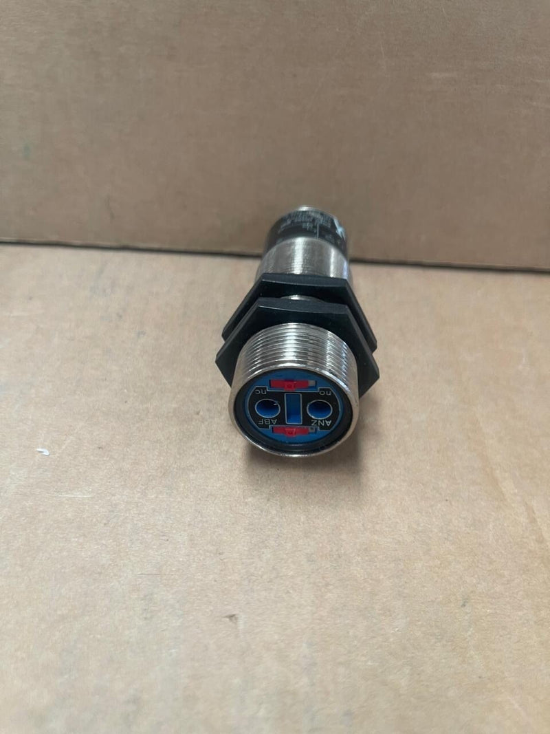 Wenglor - UF66VCF3 - Fiber-Optic Amplifier, 10–30 V DC, PNP Output, 1000mm Range