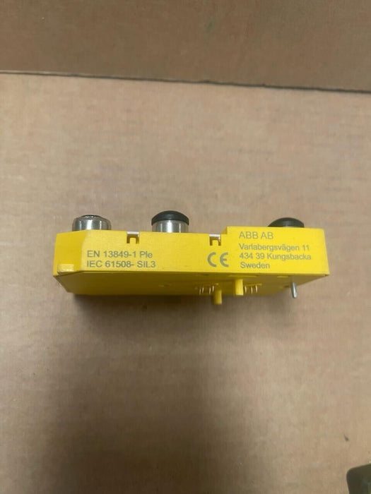 ABB - URAX-D1R - 2TLA020072R0500 - Security Node