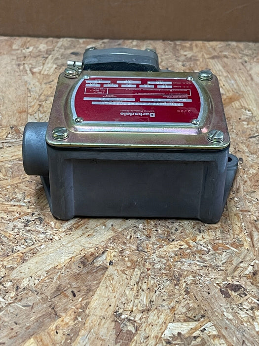Barksdale – P1H-0072 / P1H-B3055-LV – Pressure Transmitter, 0–72 psi Range