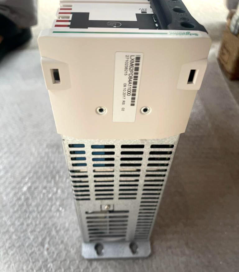 Schneider Electric LXM 62 P LXM62PD84A11000 Power Supply Drive