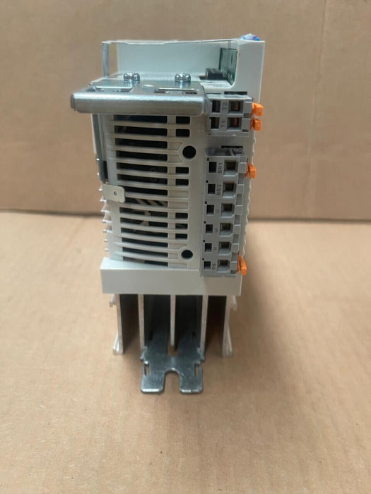 Lenze - EDK82EV222 - 13436007 - 8200 Vector Frequency Inverter, 0.55 kW, 230 V