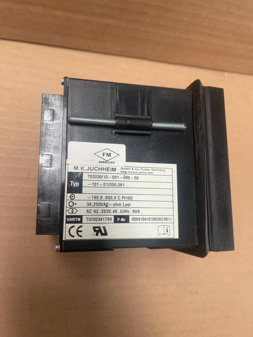JUMO dTRON - 703030/10-001-090-00-101-01/050,061 - Thermostat
