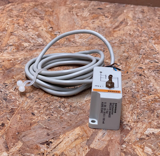 Siemens – 6KC3201‑0AA00 – Solid‑State Pressure Switch, –1 bar, 24 V DC