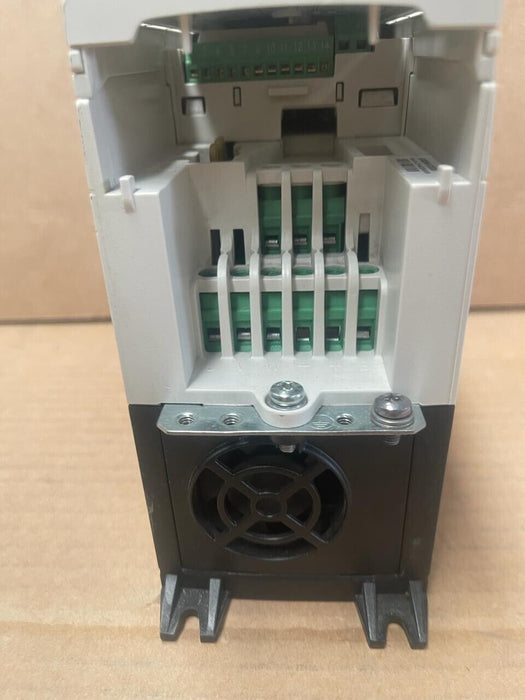 EMERSON Control Techniques Unidrive - M200-024 00041 A 1.5kW VFD Speed Drive