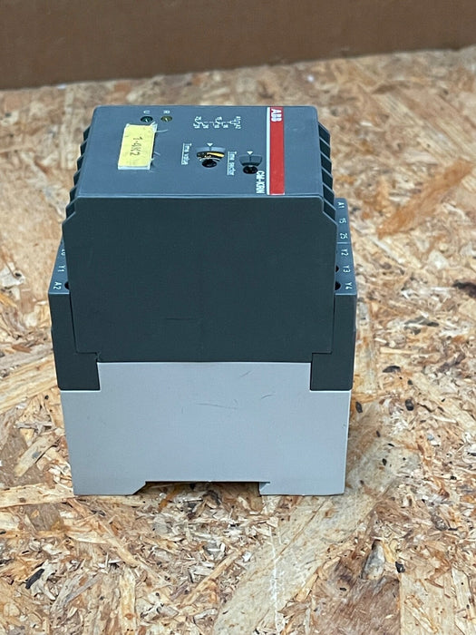 ABB – 1SVR450081R0000 (CM‑KRN) – Contact Protection/Monitoring Relay 220–240VAC