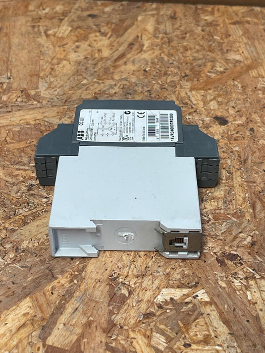 ABB - 1SVR040007R0200 - CC-U/I Universal Signal Converter, 0–5A Input, ±11V Outp
