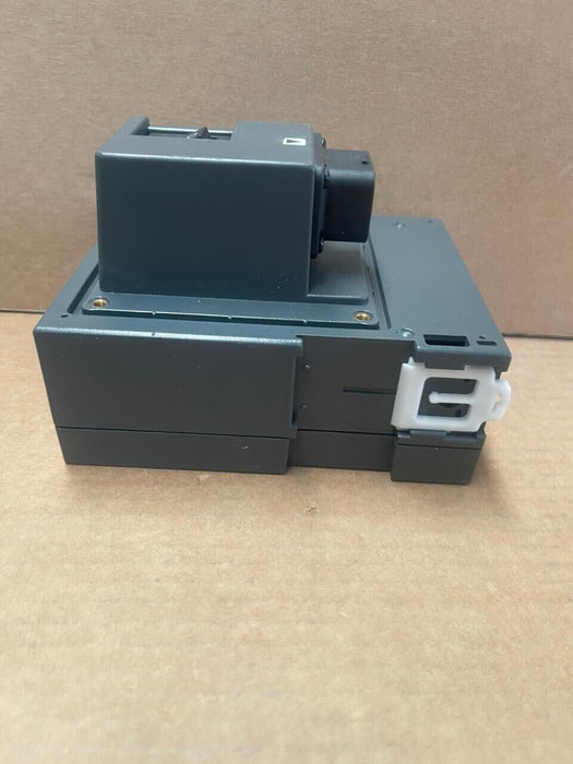 Pro-Face - PFXZGPADCM3H1 - AGP3000H-ADPCOM-01 - HMI Enclosure