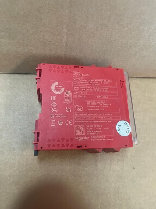 Schneider Electric Harmony - XPSUAT13A3AP - Safety Module