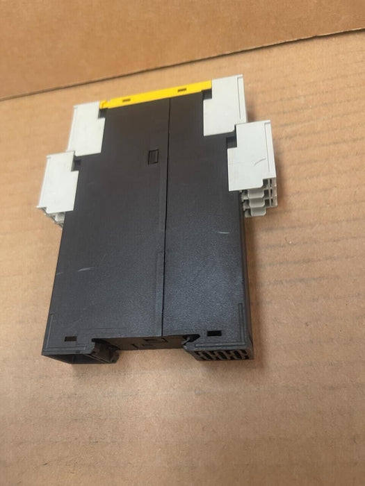 SIEMENS - 3TK2821-1CB30 - Saftey Relay
