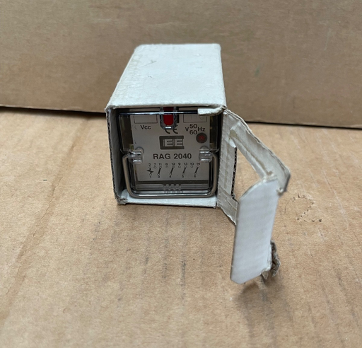 CEE – RAG 2040 – Instantaneous Auxiliary Relay 4 C/O Contacts