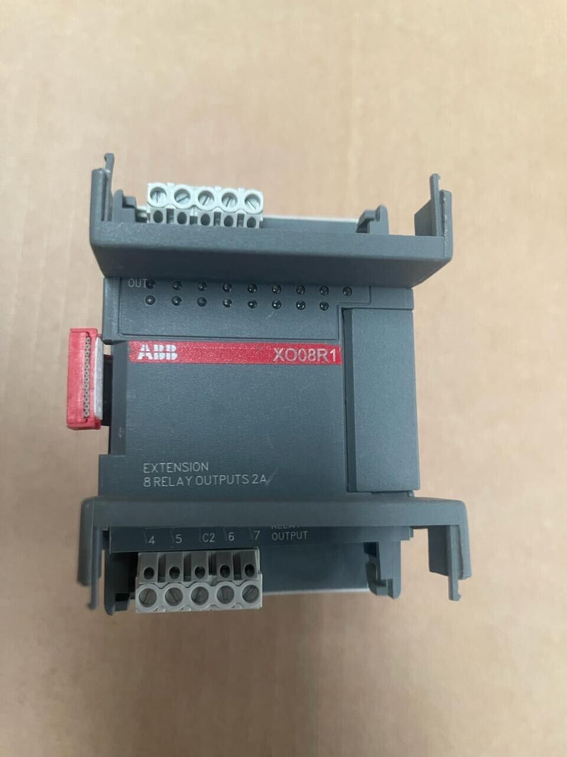 ABB - 1SBP260101R1001 - XOO8R1-B4.0 - Extension Output Module