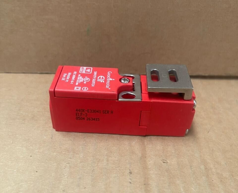 Allen-Bradley - 440K-E33041 - Elf Tongue Interlock Switch, 2NC, 90° Actuator