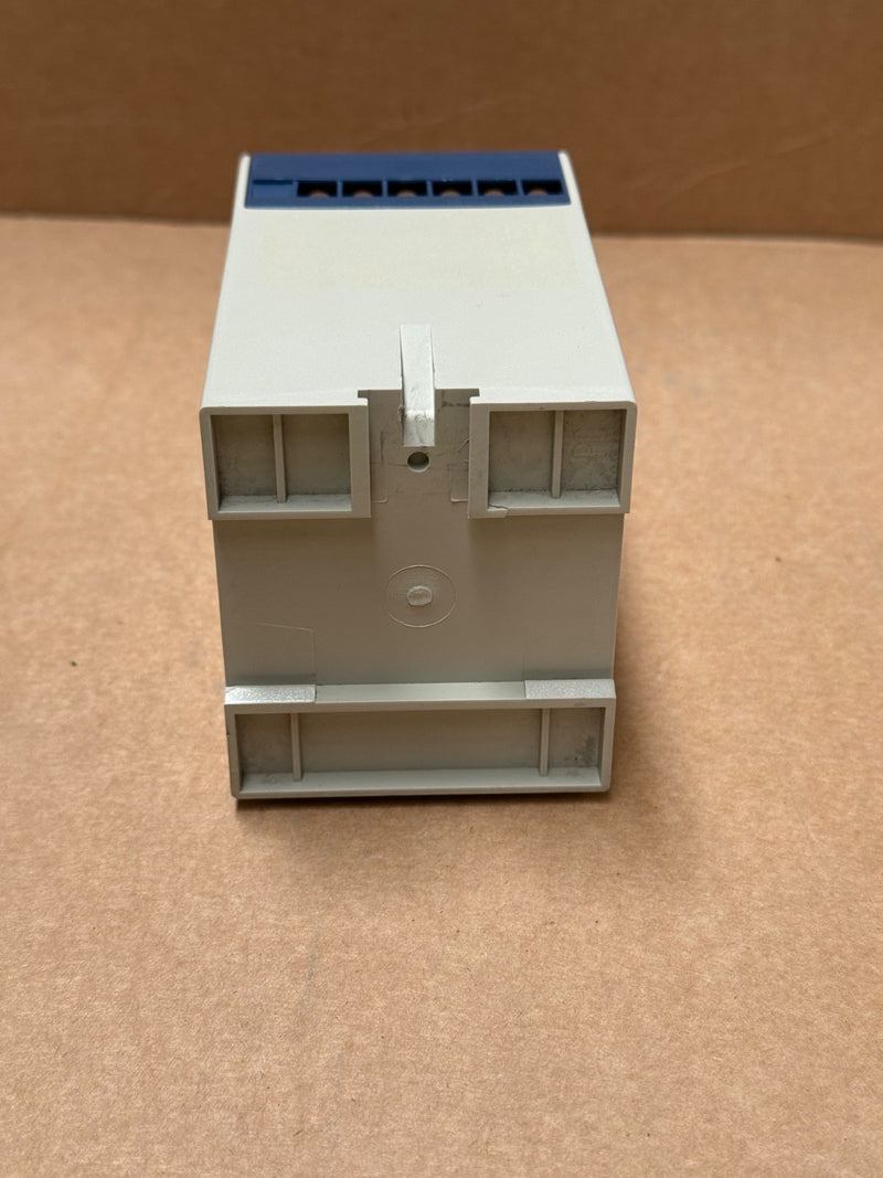 SEG (Woodward) – XUF2 – Voltage & Frequency Protection Relay, 100–400 VAC