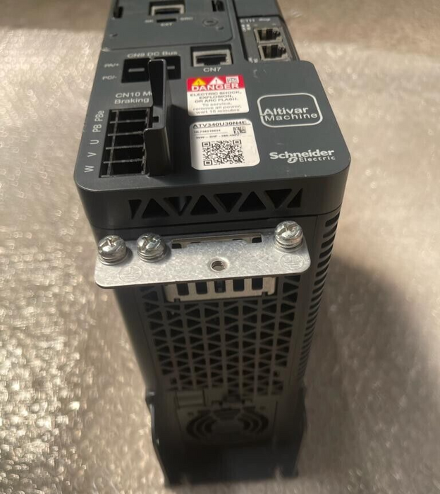 Schneider Electric, ATV340U30N4E Altivar 340, 3kW - 3HP Variable Speed Drive