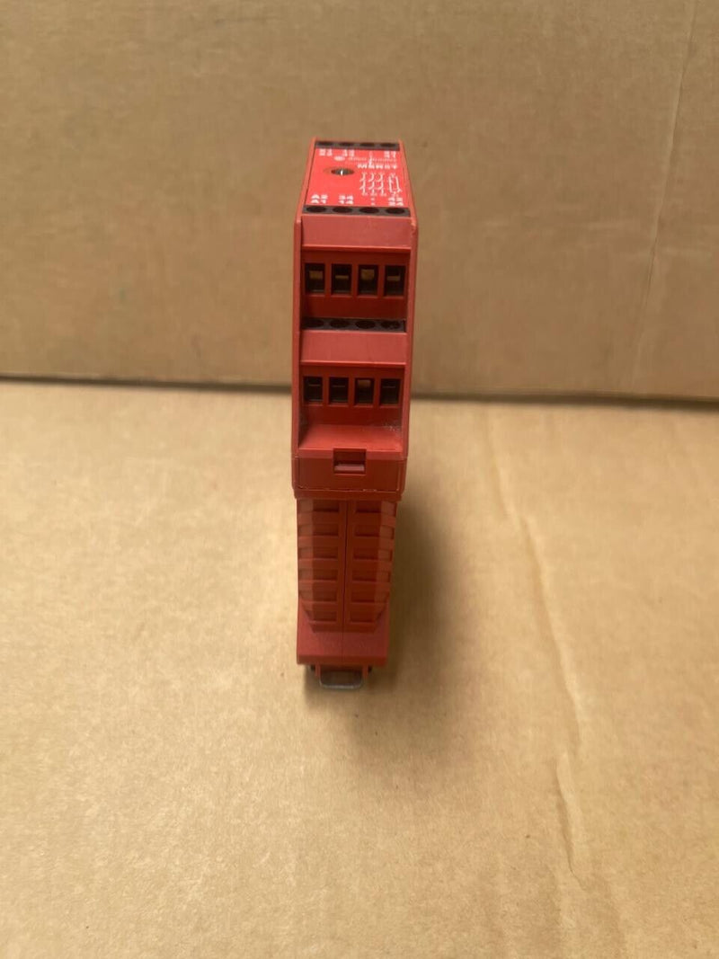 Allen-Bradley - MSR5T - Minotaur Monitoring Safety Relay