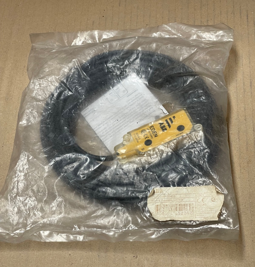 ABB - 2TLA020051R0600 - Adam E 10 m Safety Sensor – Non‑Contact Safety Sensor