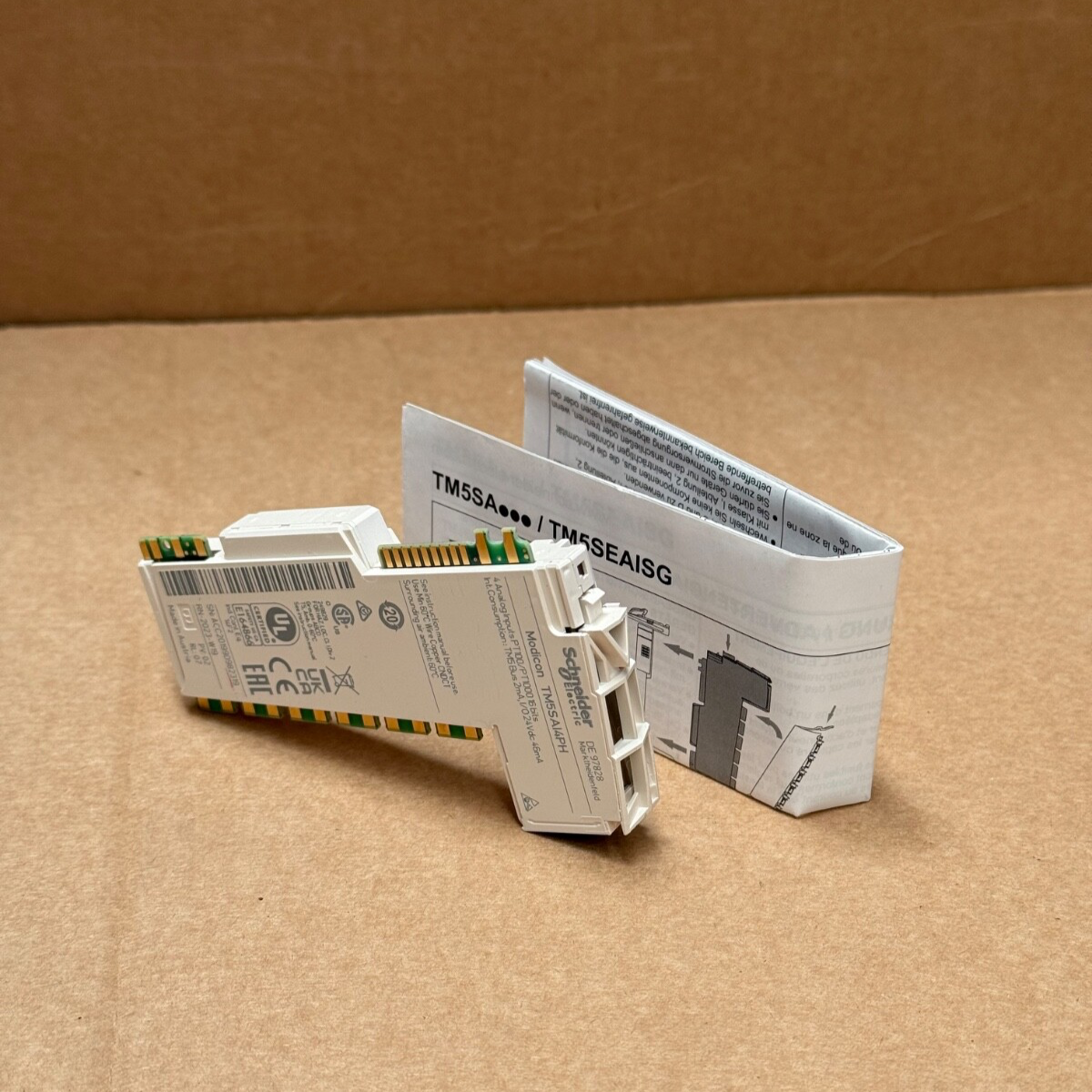 Schneider Electric – TM5SAI4PH – Modicon TM5 Analog Input Module ...