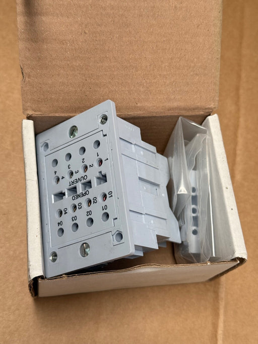 ABB – 1SNA166743R0600 (TO‑E‑VA) – Flush‑Mount Voltage Test Block Sock