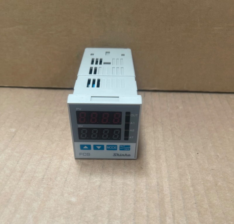 Shinko Technos – FCS-23A-R/M – Multi-Range Digital Temperature Controller (24 V