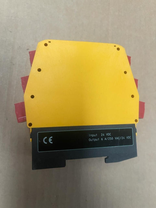 IFM - G1502S - Safety Relay