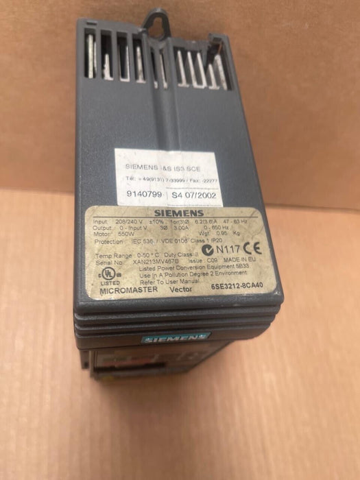 Siemens - 6SE3212-8CA40 - MICROMASTER Vector Drive, 0.55 kW, 230V