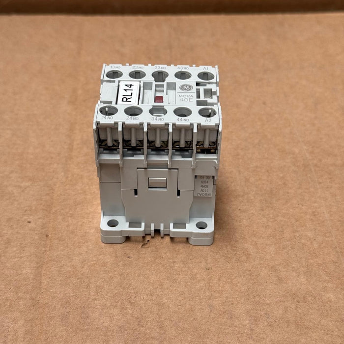 General Electric – MCRA040AT – C‑2000™ 4‑Pole Mini Control Relay, 220–240 VAC