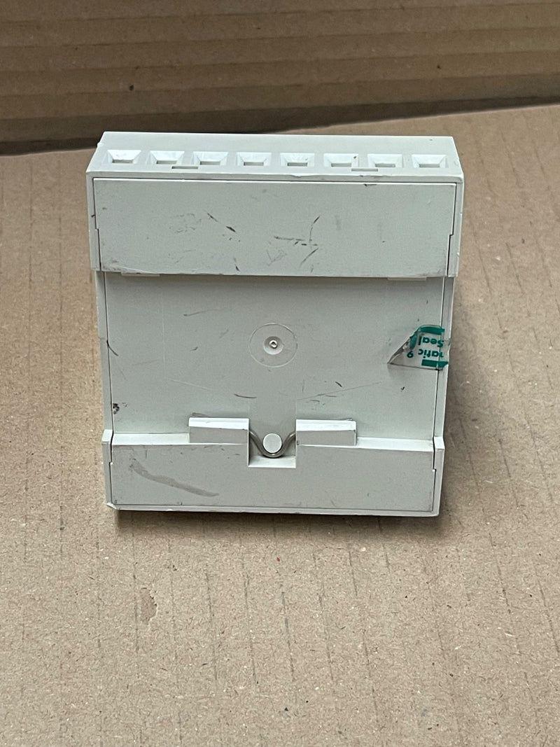 Carlo Gavazzi – D34305521230 – Dupline® 8‑Channel PNP Output Module 230 VAC