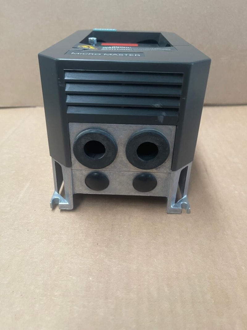 Siemens 6SE3111-5CA40 MICROMASTER VFD, 250W, 1/3-Phase, 230V AC