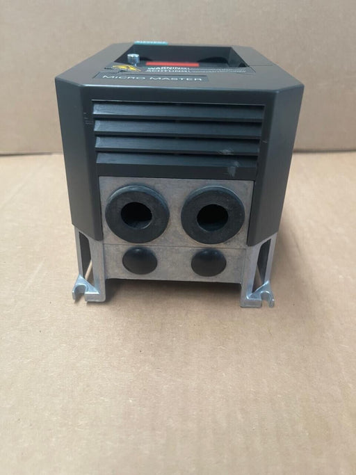 Siemens 6SE3111-5CA40 MICROMASTER VFD, 250W, 1/3-Phase, 230V AC
